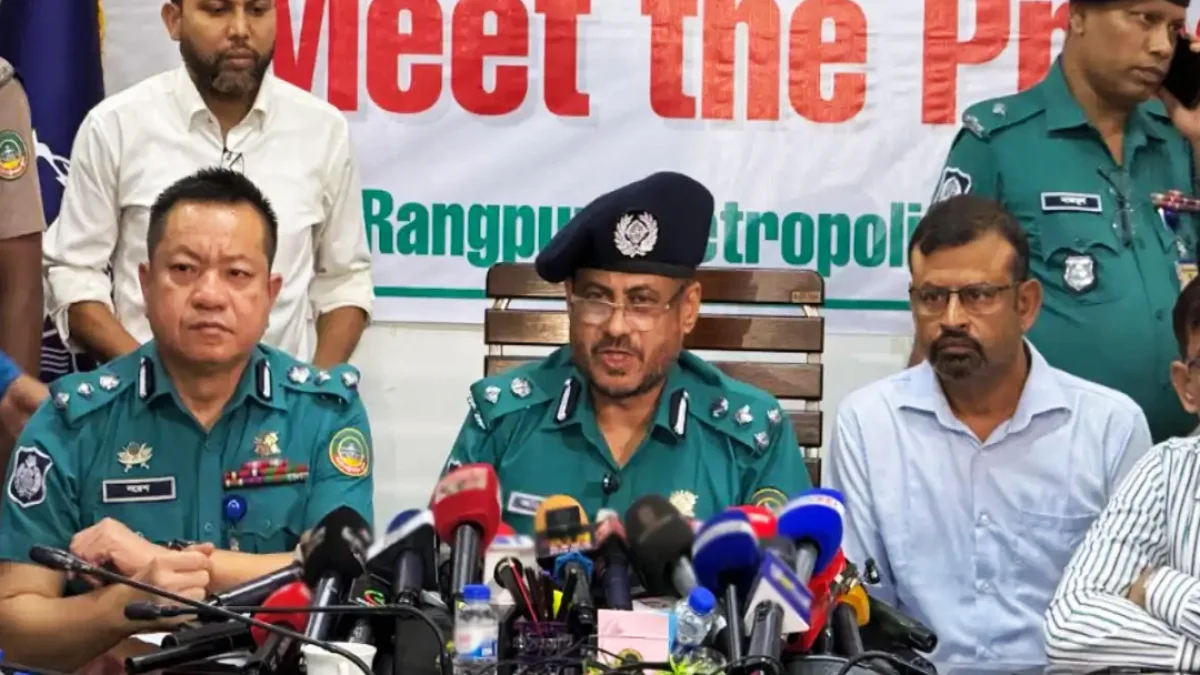 নেশা করতে বাধা দেওয়ায় স্বামী- স্ত্রী ও দুই সন্তানকে হত্যা