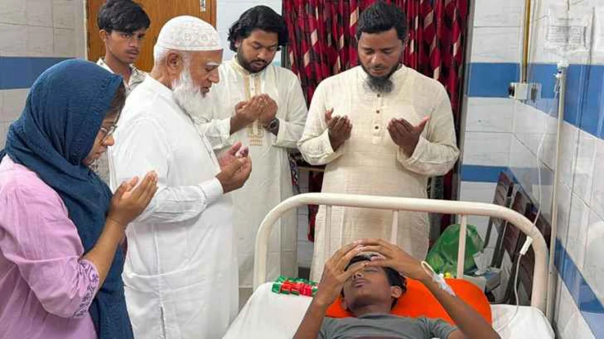 জুলাই পদযাত্রায় চোখ হারানো আলিফকে দেখতে হাসপাতালে জামায়াত আমির