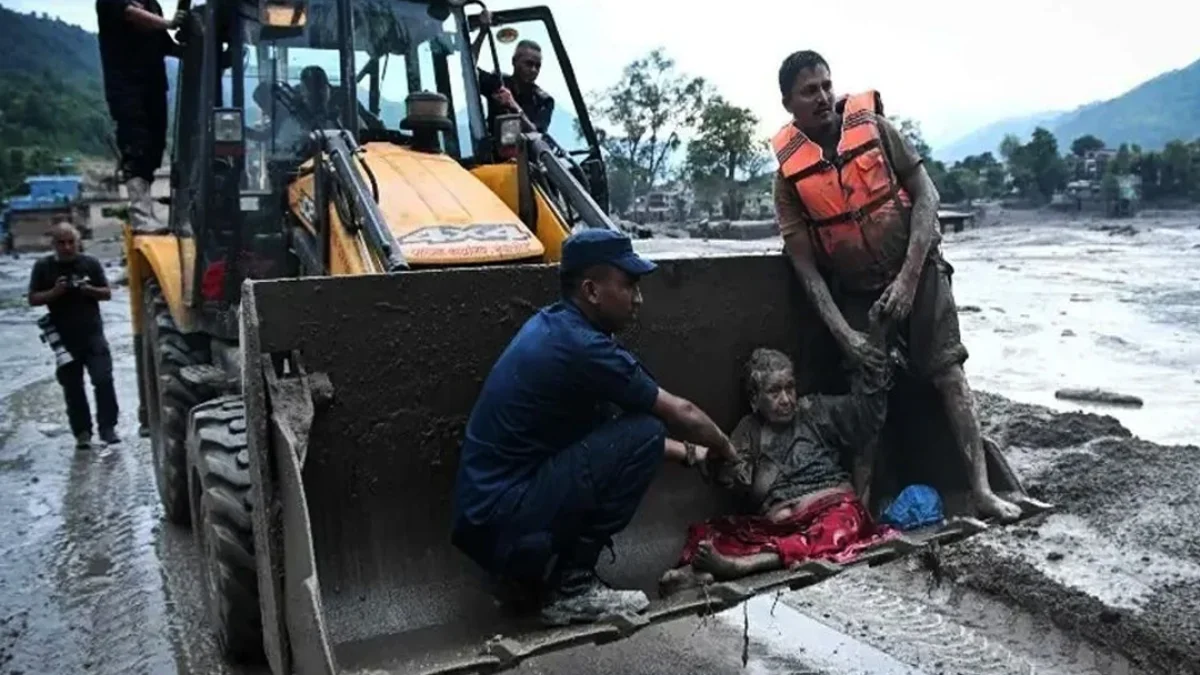 নেপালে বন্যা-ভূমিধসে মৃত্যু বেড়ে ১৭৭, নিখোঁজ ৬৪৪
