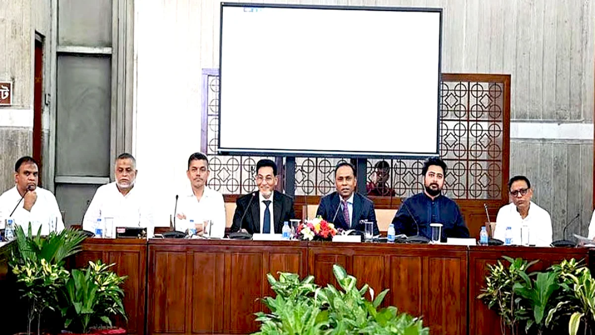 রাষ্ট্রপতি নির্বাচনে দলের বাইরে ভোট দিলে বাতিল হবে সংসদ সদস্য পদ