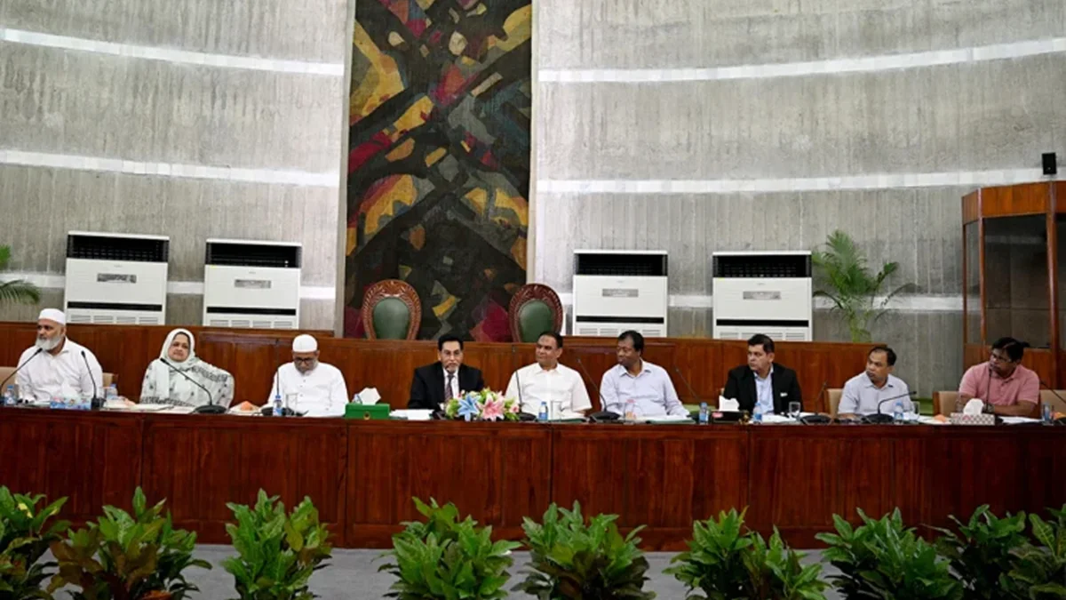 জ্বালানির মূল্য সহনীয় পর্যায়ে রাখতে বাস্তবসম্মত পরিকল্পনা প্রণয়নের সুপারিশ স্থায়ী কমিটির