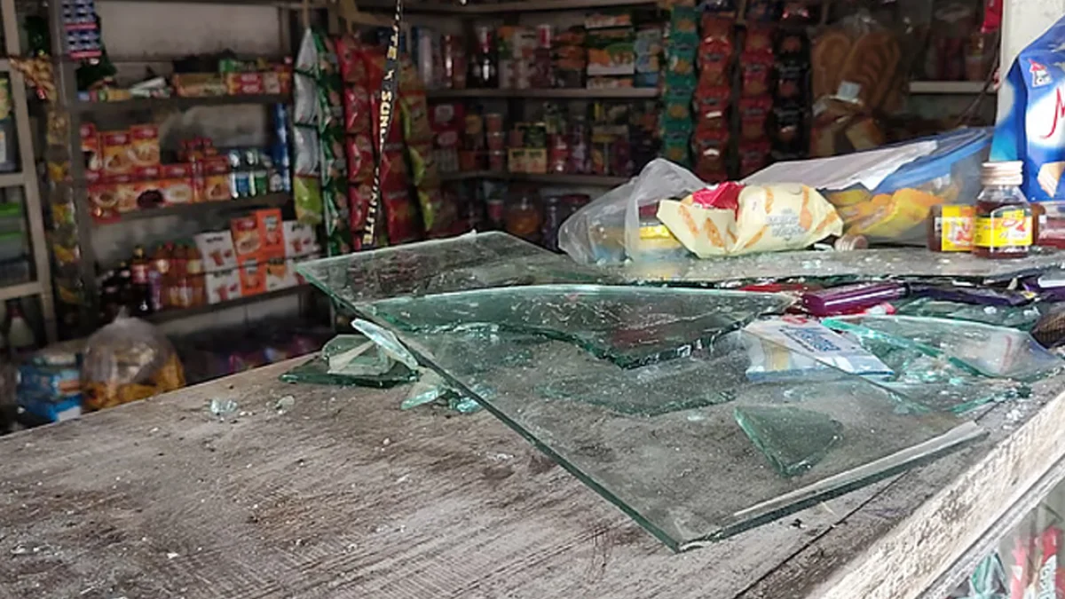 মুদিদোকানে ২০০ টাকার ভাঙতি নিয়ে কথা–কাটাকাটি, একজনকে কুপিয়ে হত্যা