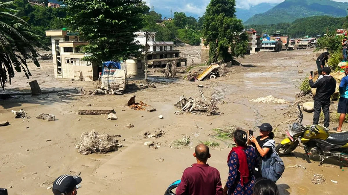 নেপালে বন্যায় মৃত্যু বেড়ে ১২৫২, নিখোঁজ ৪২০০