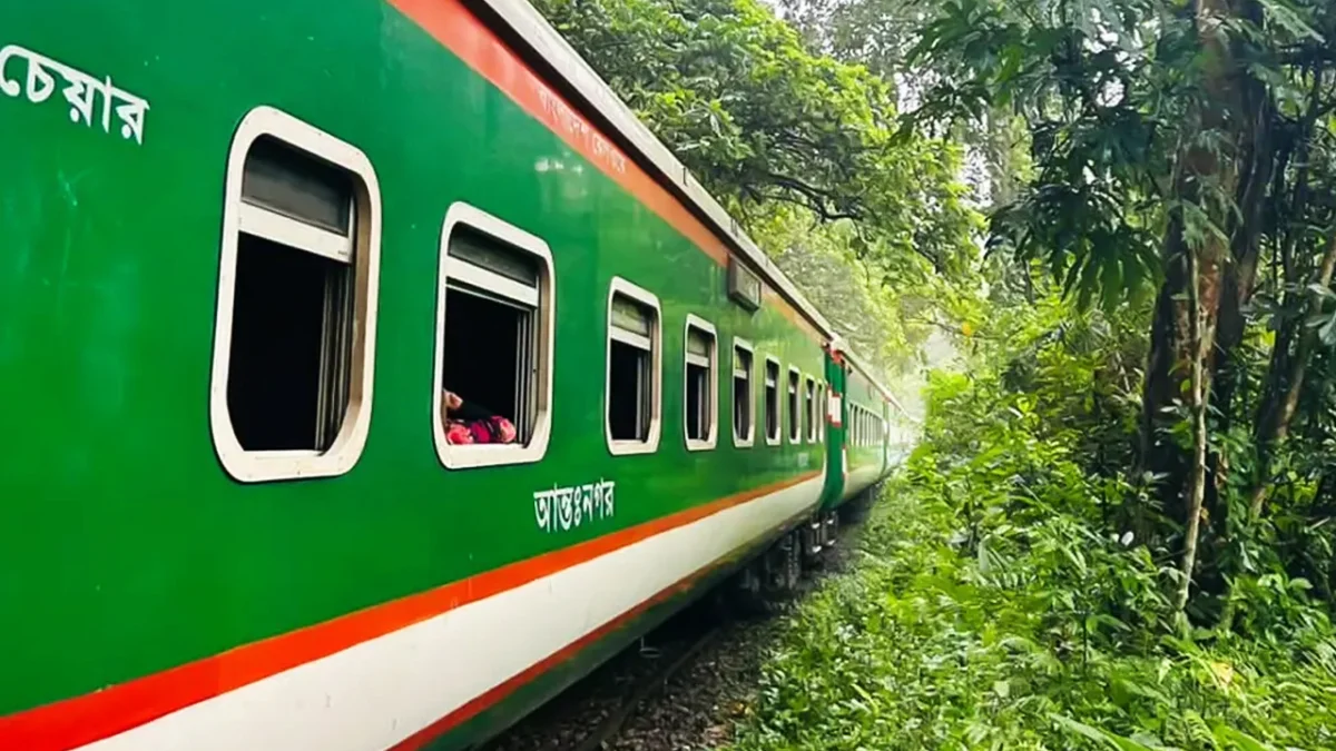 ৪ ঘণ্টা পর সিলেটের সঙ্গে রেলযোগাযোগ স্বাভাবিক
