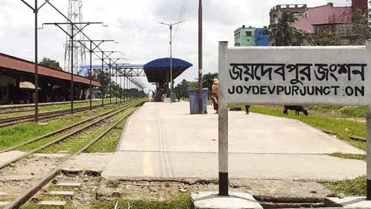 ফাঁড়িতে হামলা চালিয়ে আসামি ছিনতাইয়ের চেষ্টা, আহত ২