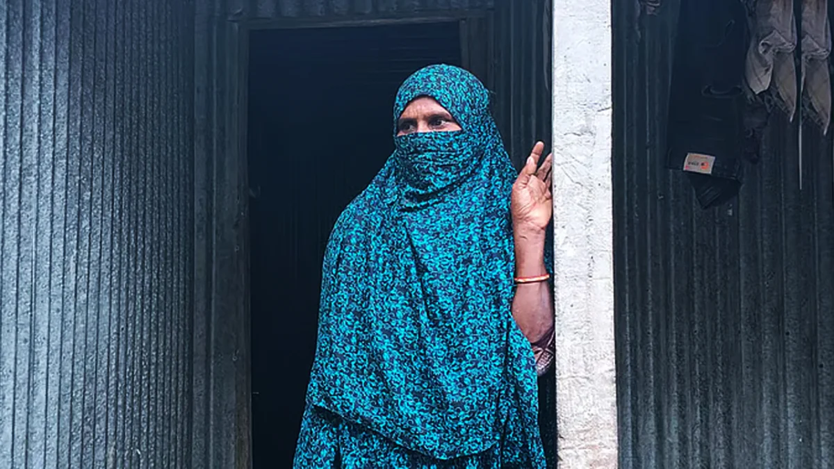 ফ্যামিলি কার্ডের কথা বলে বিধবার টিপসই, পরে জানলেন ‘বিয়ে হয়ে গেছে’