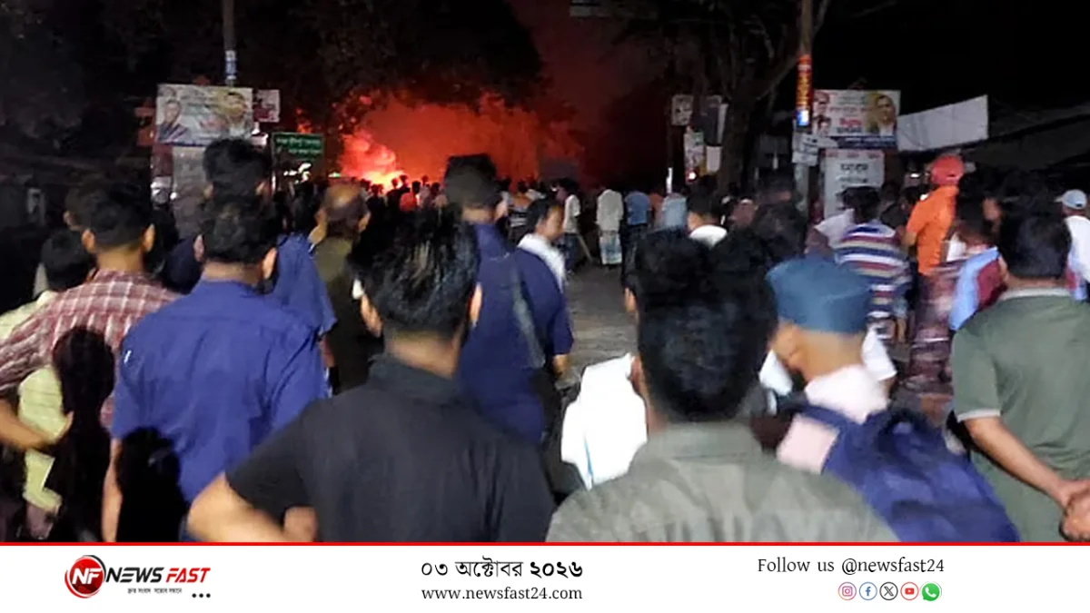লোকাল বাসের টিকিট বিক্রিকে কেন্দ্র করে দুই পক্ষের সংঘর্ষ, ককটেল বিস্ফোরণ, আহত ১০