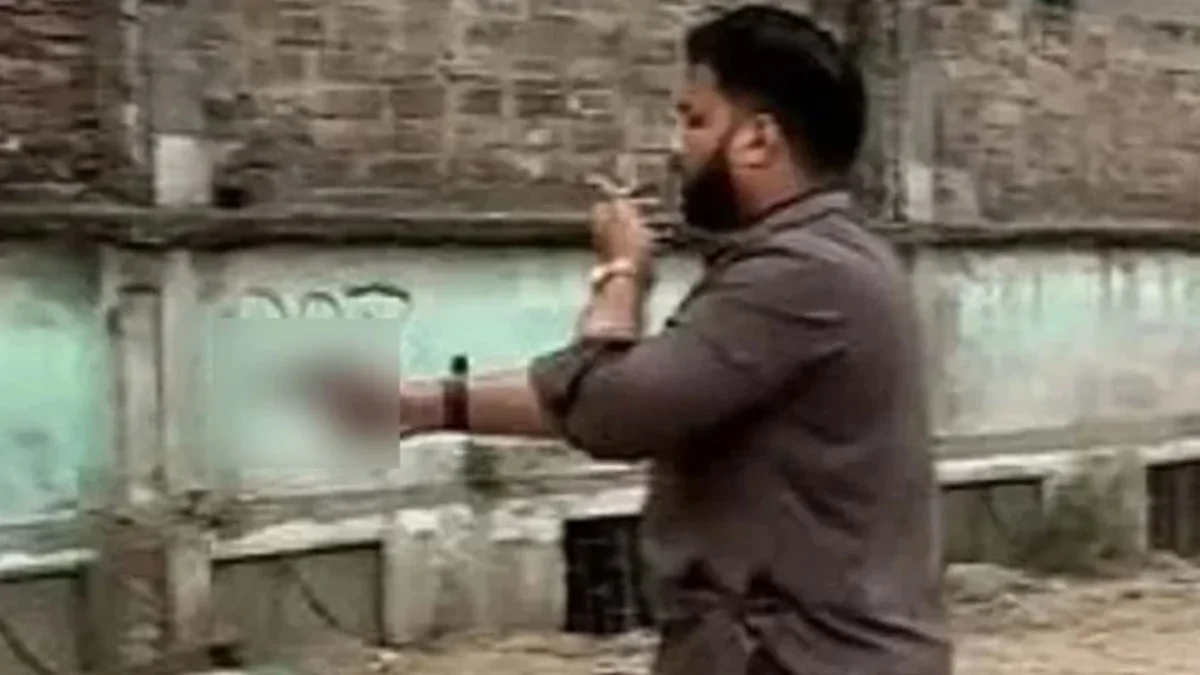 মন্ত্রিসভা থেকে ইশরাককে পদত্যাগের নির্দেশ প্রধানমন্ত্রীর