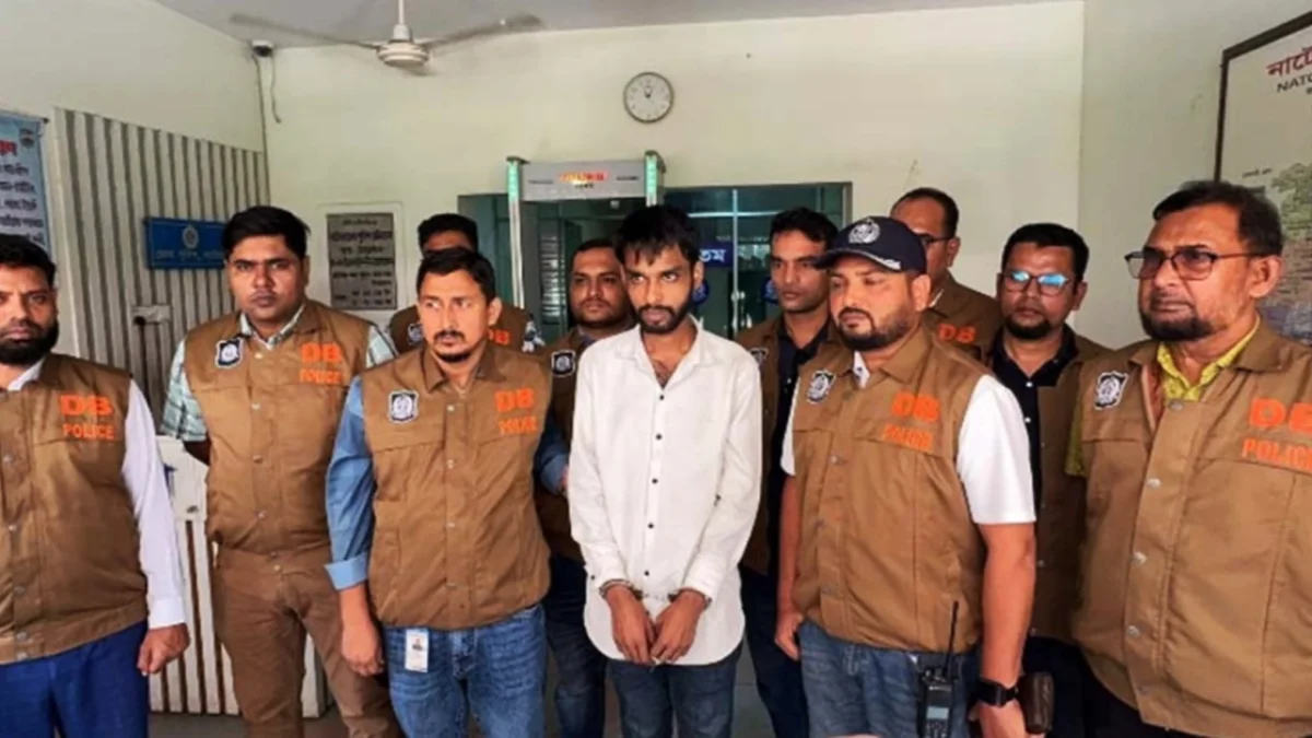 প্রধানমন্ত্রীর অতিরিক্ত প্রেস সচিব পরিচয়ে প্রতারণা, ছাত্রলীগ নেতা গ্রেপ্তার