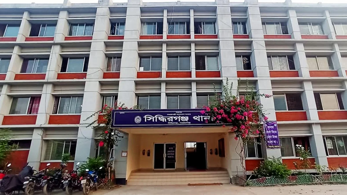 সিদ্ধিরগঞ্জে ইজিবাইকের ধাক্কায় অজ্ঞাত যুবকের মৃত্যু
