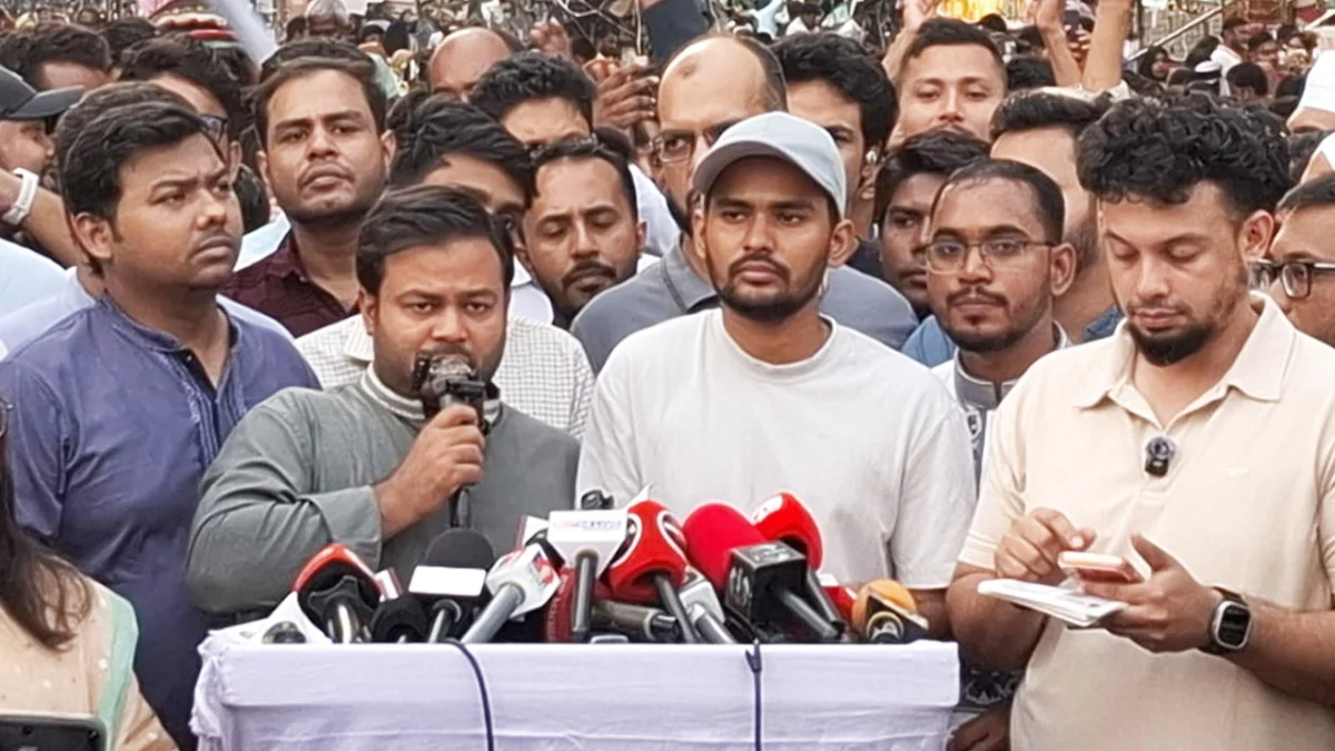 স্বরাষ্ট্রমন্ত্রীর পদত্যাগের দাবিতে গণবিক্ষোভের ঘোষণা আসিফ মাহমুদের